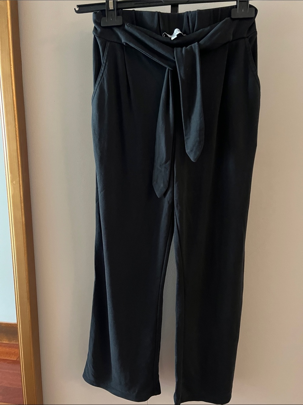 Heartloom Black Wide-Leg Tie-Waist Pants